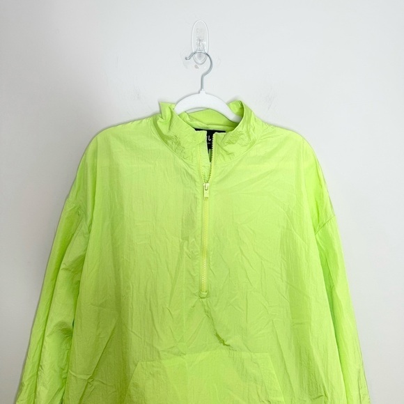 NWT ROYALTY Maluma  Men's Half Zip Pullover Windbreaker Mojito Medium - Picture 4 of 6